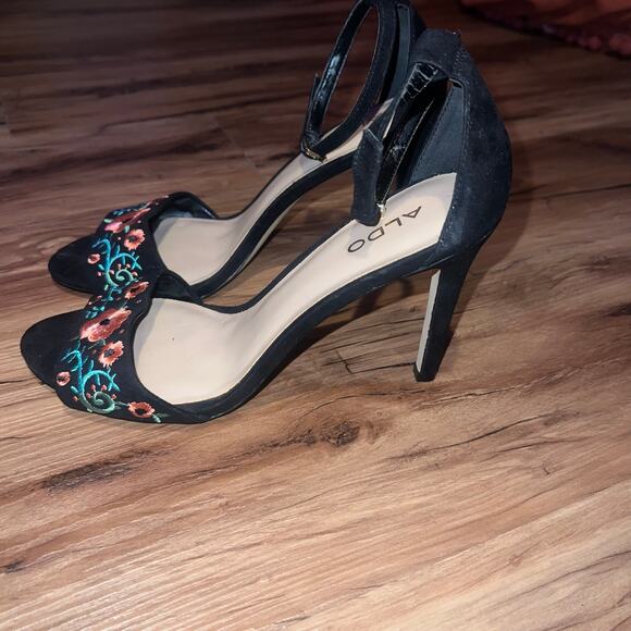 ALDO Floral Embroidered Heels Black Size 7 Ankle Strap Stiletto - Picture 4 of 12